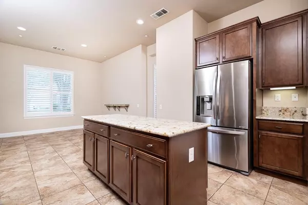 Roseville, CA 95747,2024 Leighham DR