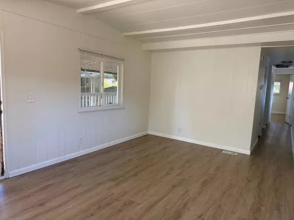 Redding, CA 96002,6950 Riverland Drive #12