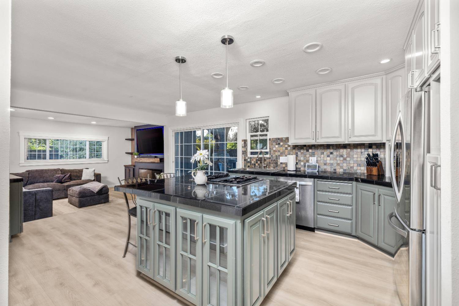 Pleasanton, CA 94588,6033 Ashley CT