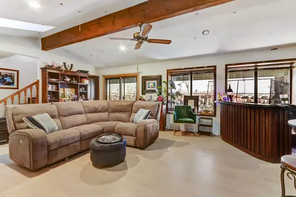 Citrus Heights, CA 95610,5712 San Juan AVE