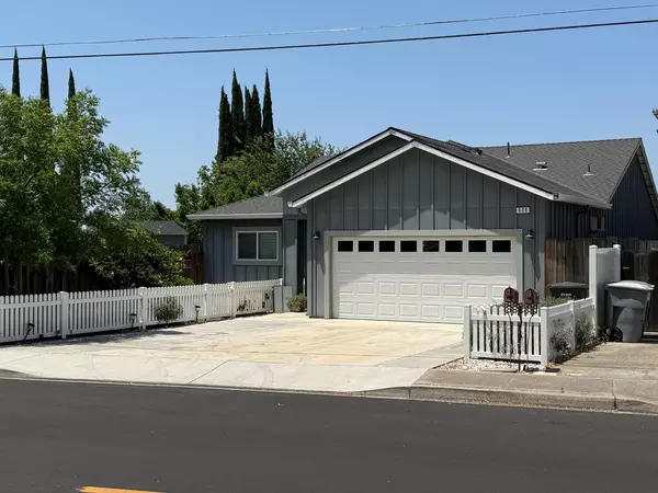 Oakdale, CA 95361,600 Valley View DR