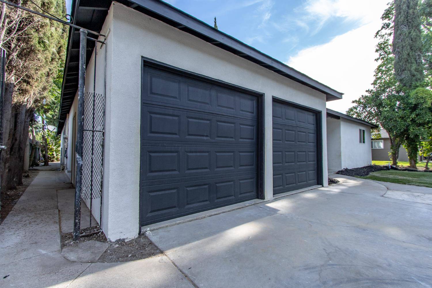 Modesto, CA 95350,1509 Oakwood DR