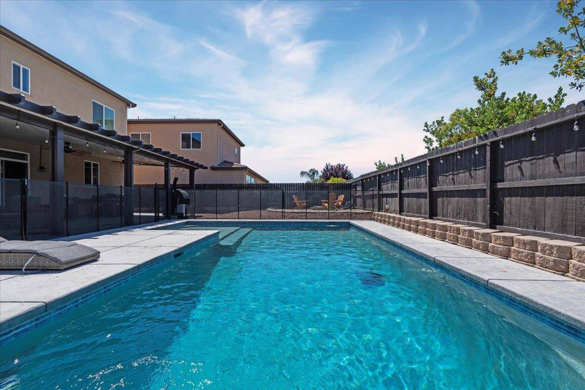 1446 Sephos ST, Manteca, CA 95337