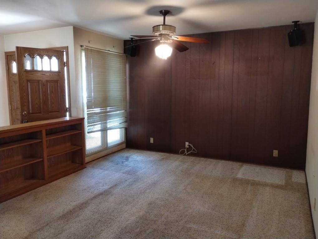 Roseville, CA 95661,1715 Russell WAY