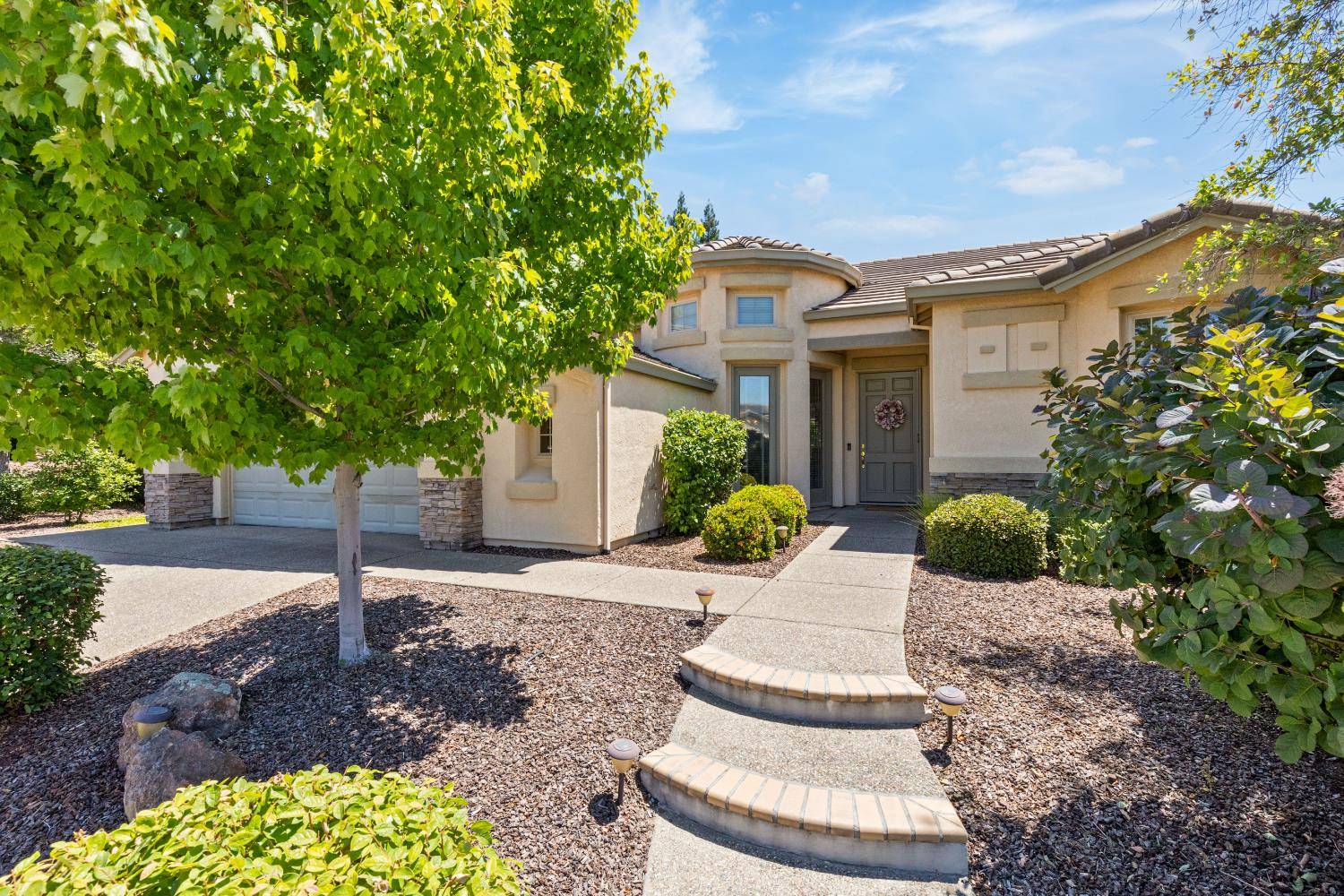 1316 Magnolia LN, Lincoln, CA 95648