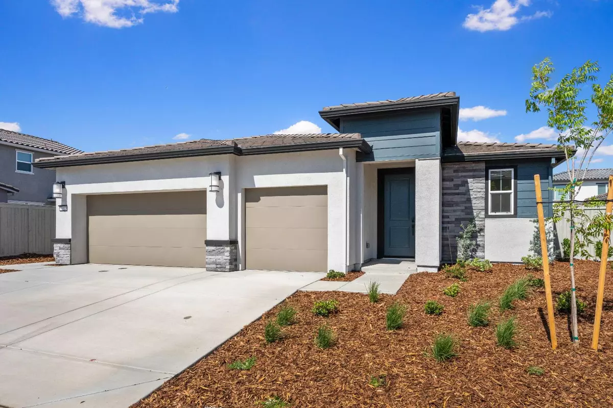 Roseville, CA 95747,7017 Carbone DR