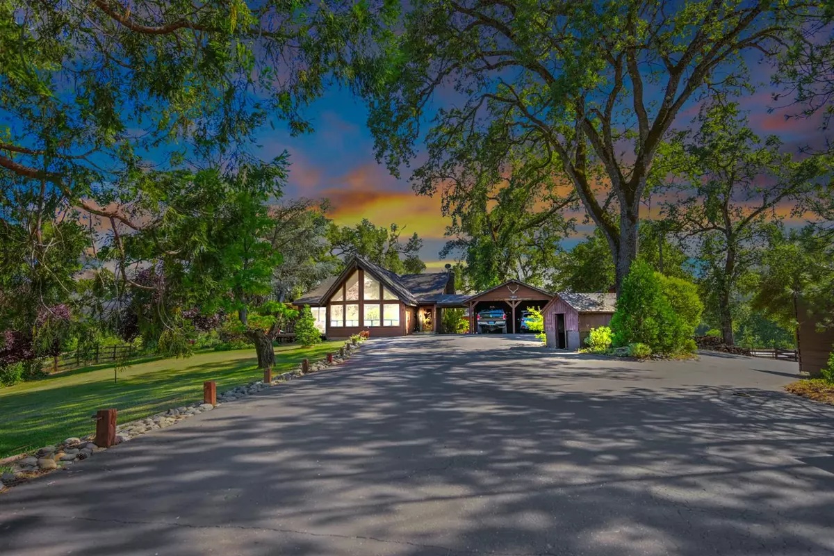 Grass Valley, CA 95949,10159 Running M