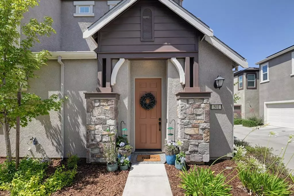 Roseville, CA 95747,501 Fluery PL