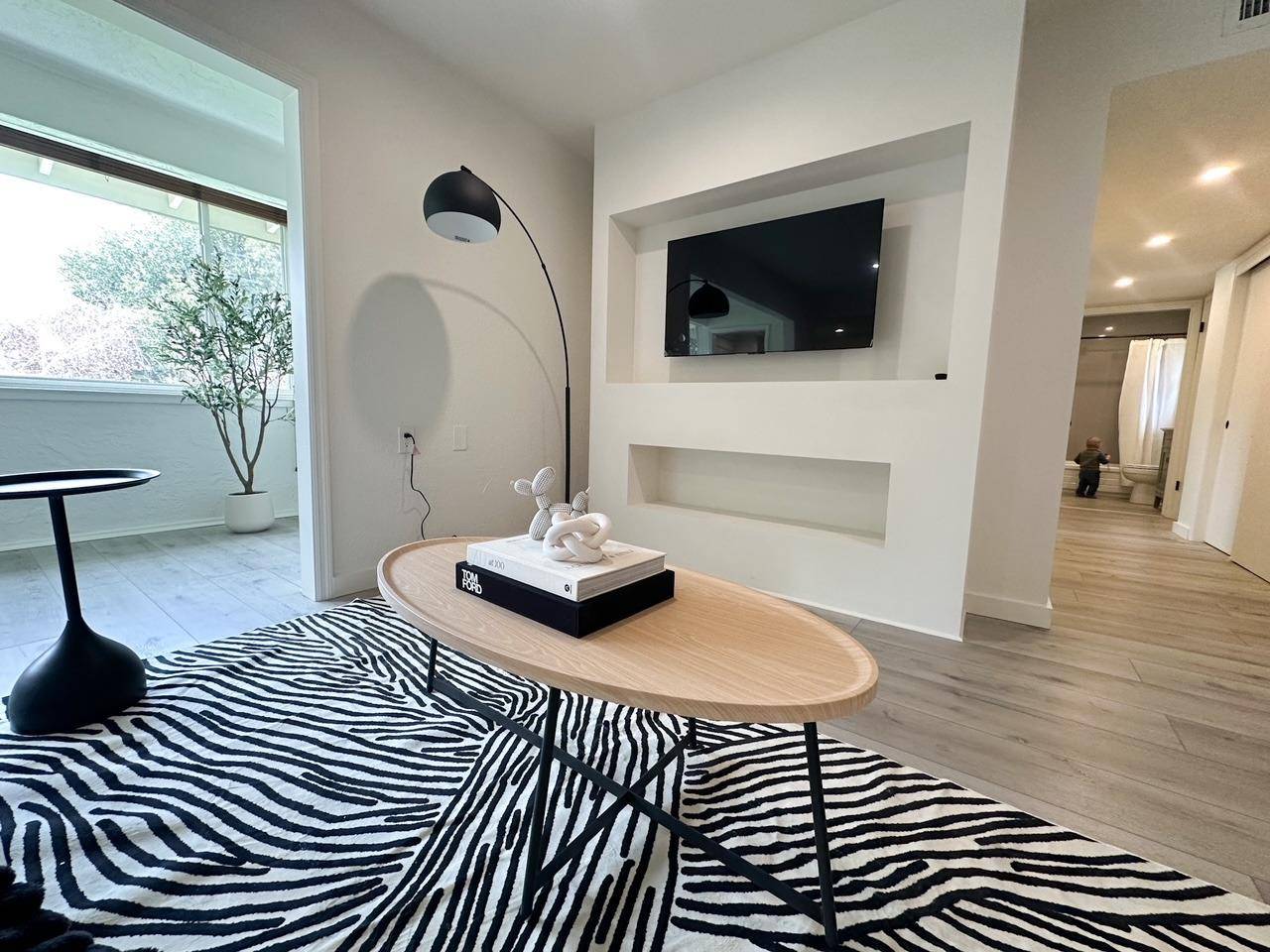 Los Gatos, CA 95032,14225 Lora DR #90