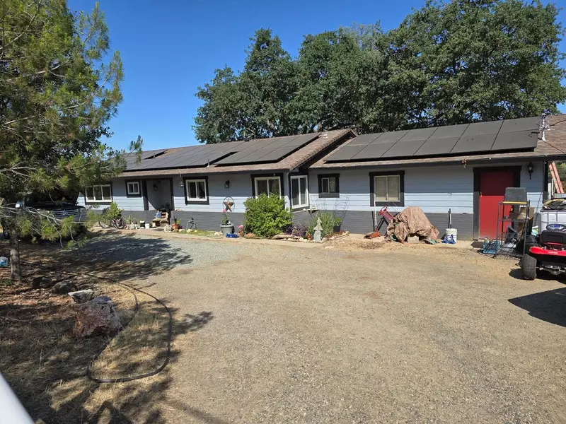 8616 Sparrowk RD, Valley Springs, CA 95252