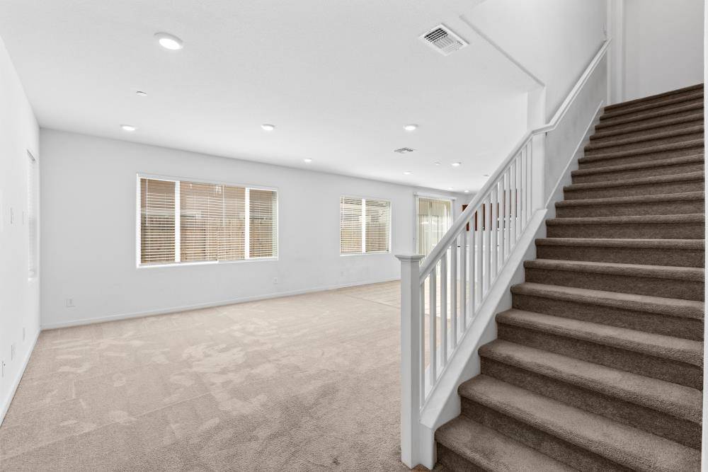 Rocklin, CA 95677,3707 Red Fir LN