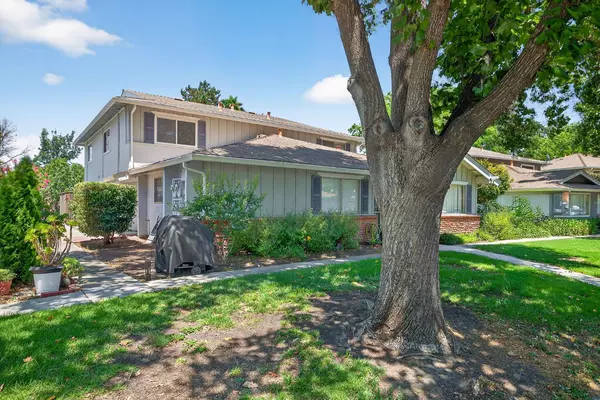Concord, CA 94518,1447 Del Rio CIR #C