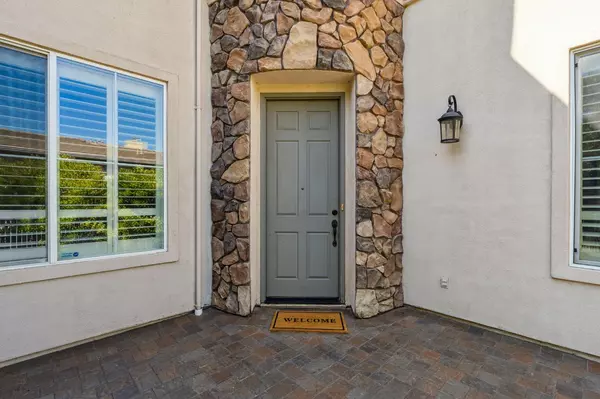 Roseville, CA 95661,1512 Grey Owl CIR