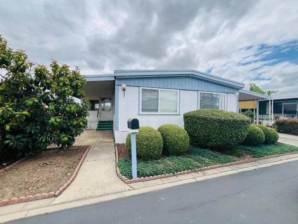 2240 Golden Oak LN #38, Merced, CA 95341