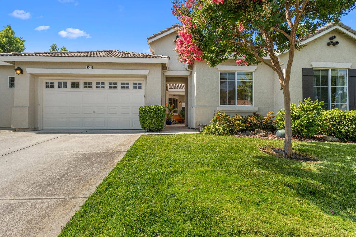 El Dorado Hills, CA 95762,9544 Sun Poppy WAY