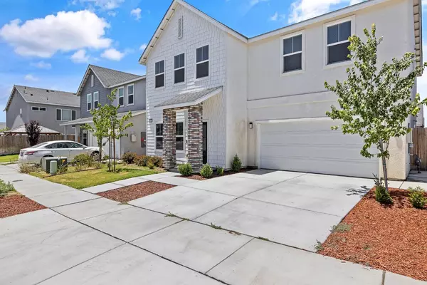 Hanford, CA 93230,1754 N Aster lake RD