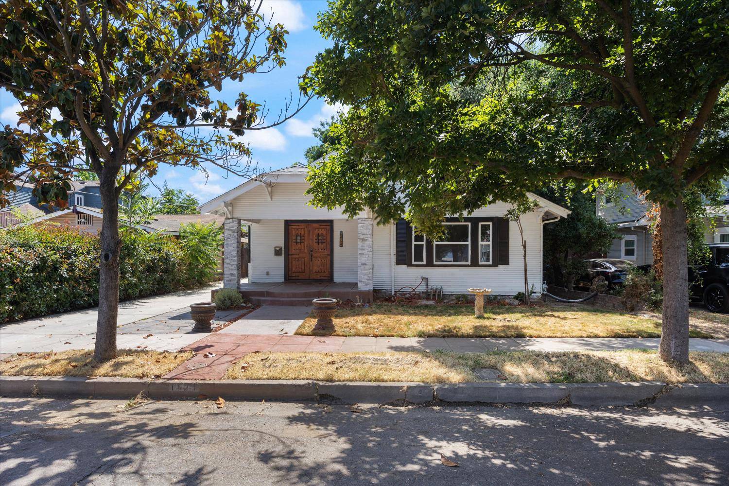 1121 N Stockton ST, Stockton, CA 95203
