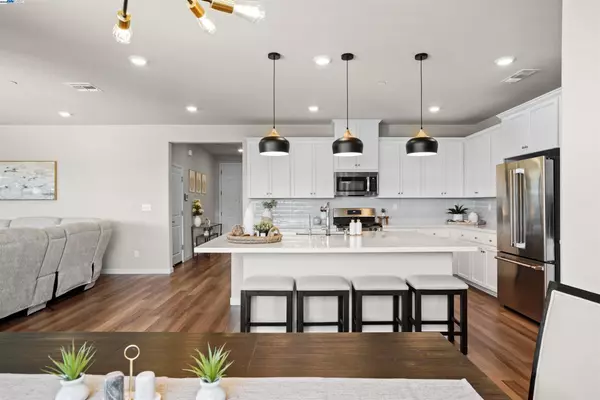 Folsom, CA 95630,3300 Timberline Meadow WAY