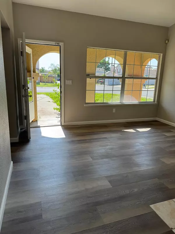 Stockton, CA 95206,901 Kate Linde CIR