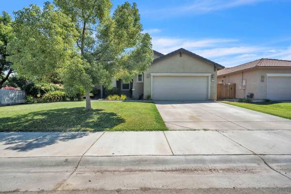 1066 Almond AVE, Arbuckle, CA 95912