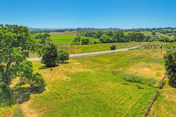 Plymouth, CA 95669,5855 Carbondale RD