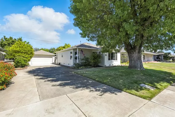 Lodi, CA 95240,704 S Hutchins ST
