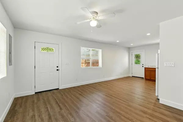 Sacramento, CA 95820,4041 57th ST