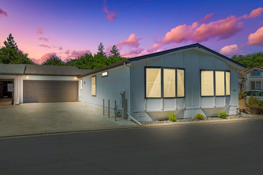 900 Old Stockton Rd #518, Oakdale, CA 95361