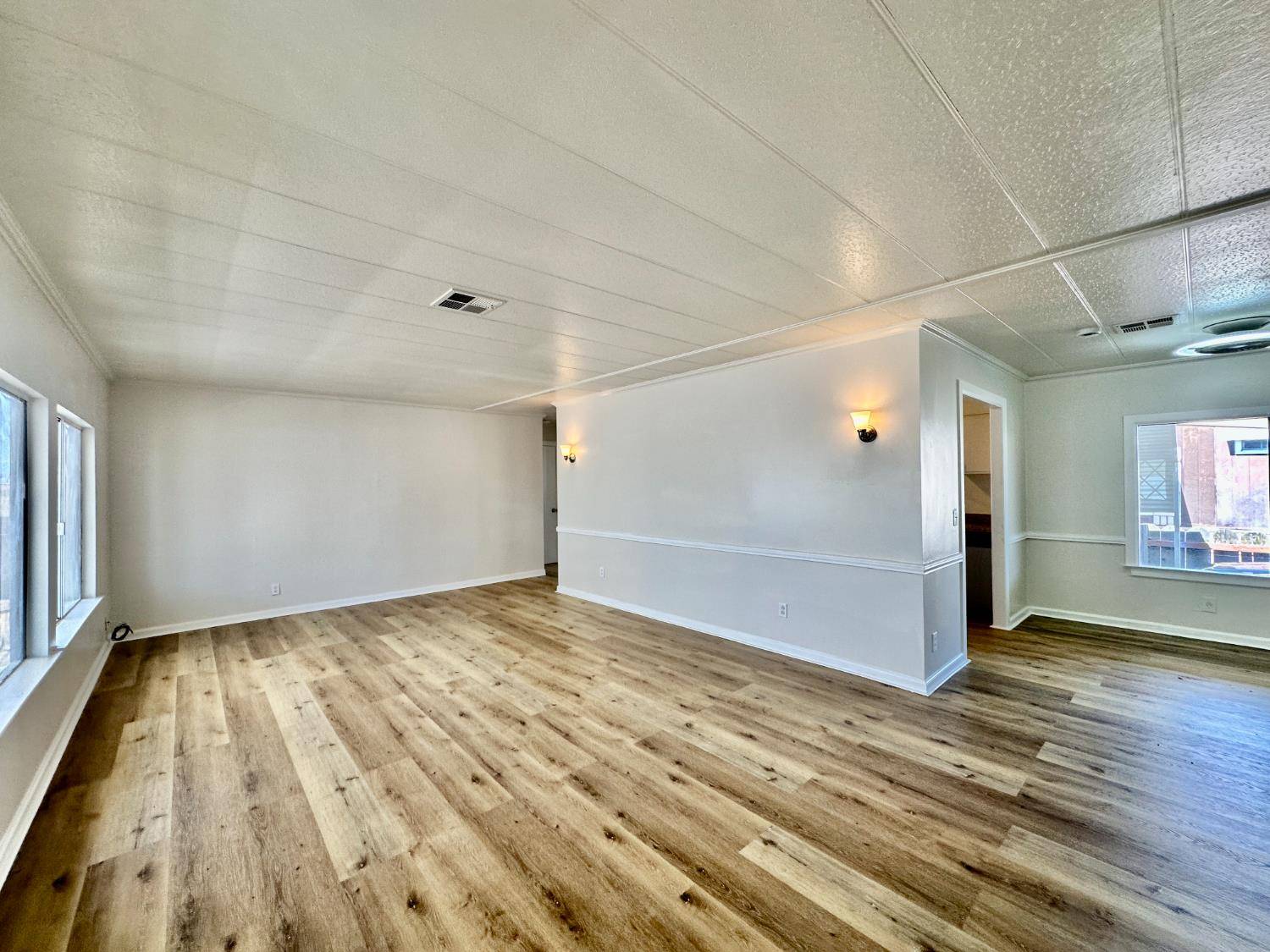 Manteca, CA 95336,1830 E yosemite