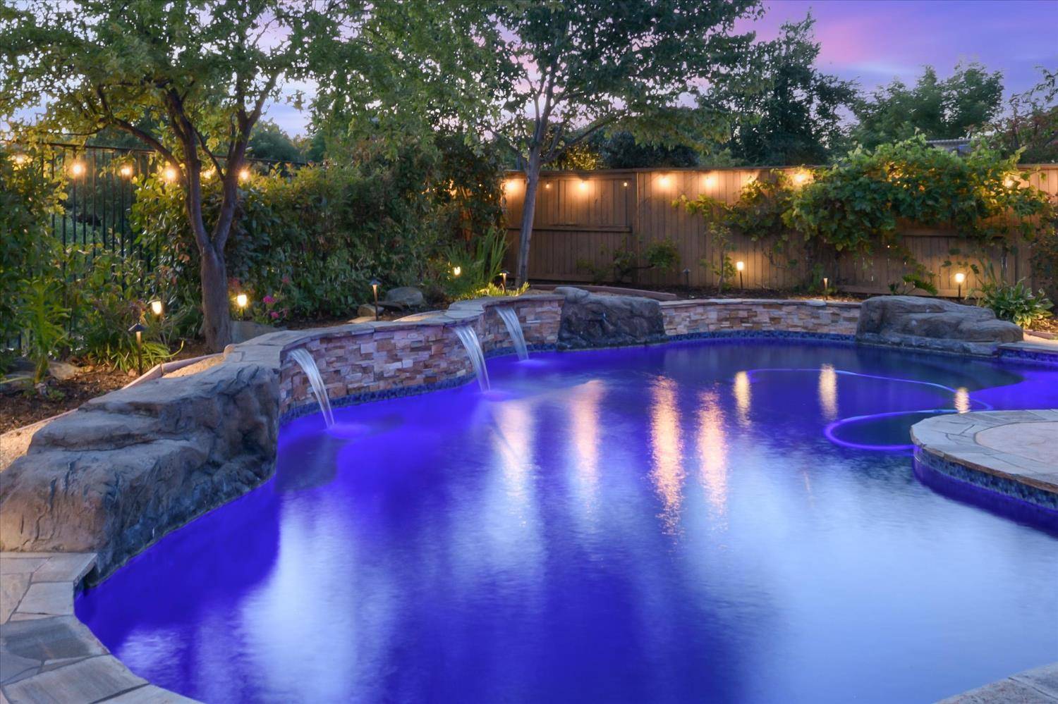 El Dorado Hills, CA 95762,2102 Beckett DR