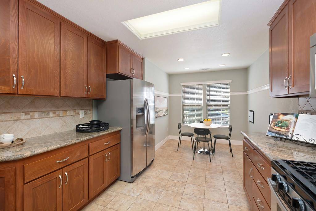 Davis, CA 95618,381 Becerra WAY