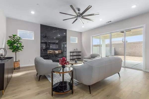 Oakdale, CA 95361,2109 Via Prego