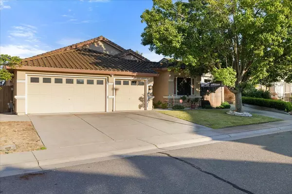 7965 Lavenham CT, Sacramento, CA 95829