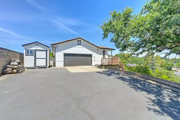 Rocklin, CA 95677,2560 Lodestar ST