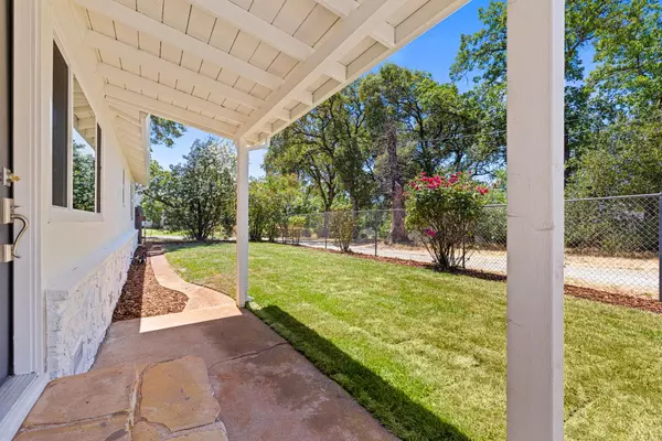 Placerville, CA 95667,382 Jane DR