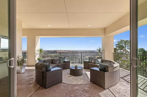 El Dorado Hills, CA 95762,2768 Via Fiori