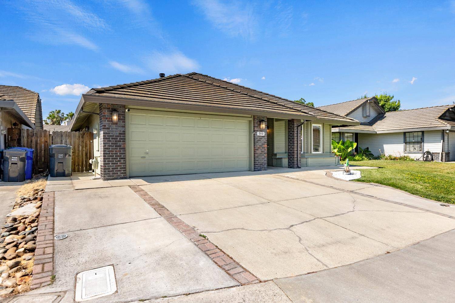 Galt, CA 95632,910 Cedar Canyon CIR