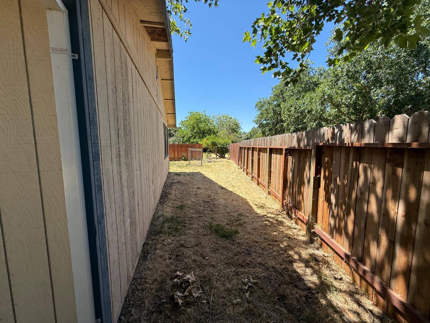 Sacramento, CA 95815,831 Price CT