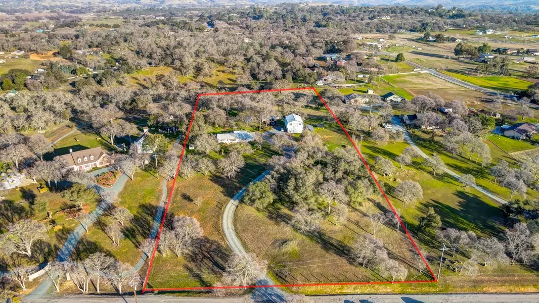 15828 Barney Rd, Plymouth, CA 95669
