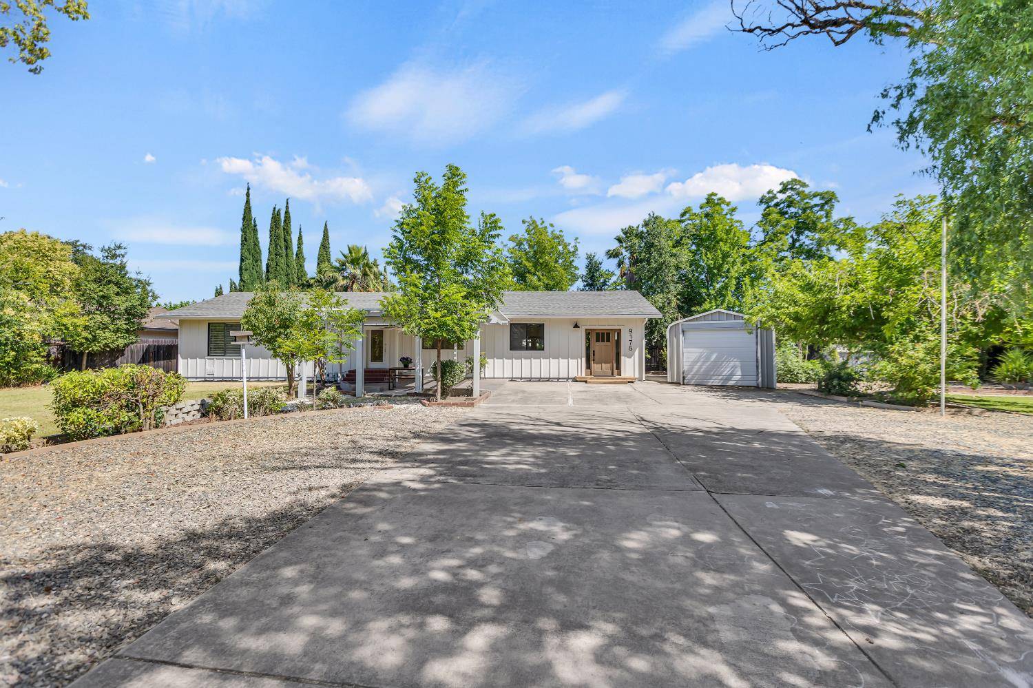 9175 Locust ST, Elk Grove, CA 95624