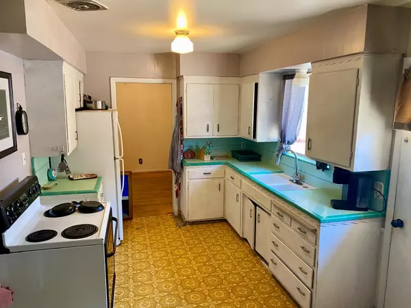 West Sacramento, CA 95691,207 15th ST