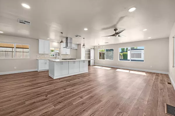 Folsom, CA 95630,52 Cedar CIR