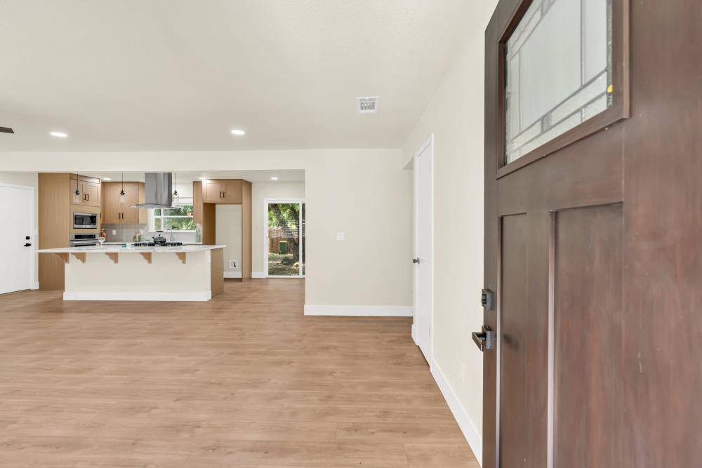 North Highlands, CA 95660,3842 Winona WAY