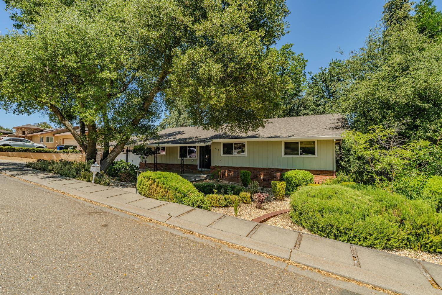 Jackson, CA 95642,33 N. Pioneer Cir