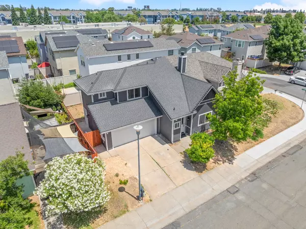 Sacramento, CA 95820,6621 Manassero WAY