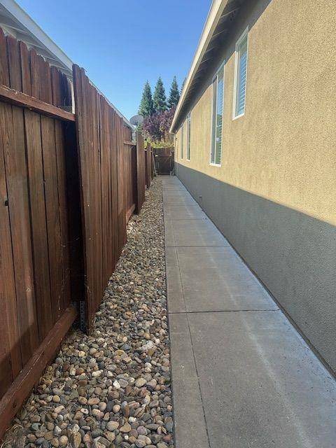 Elk Grove, CA 95624,9637 Glacier Creek WAY