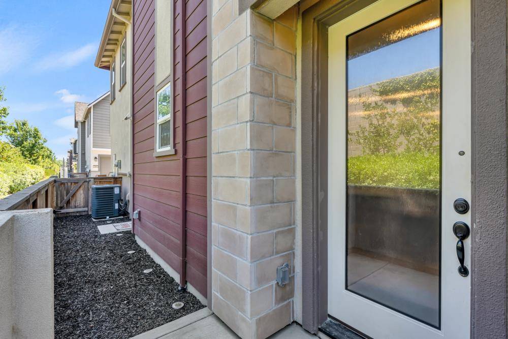 Sacramento, CA 95833,3081 Meadow Run WALK
