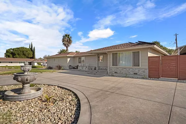 Tracy, CA 95304,22992 Currier DR