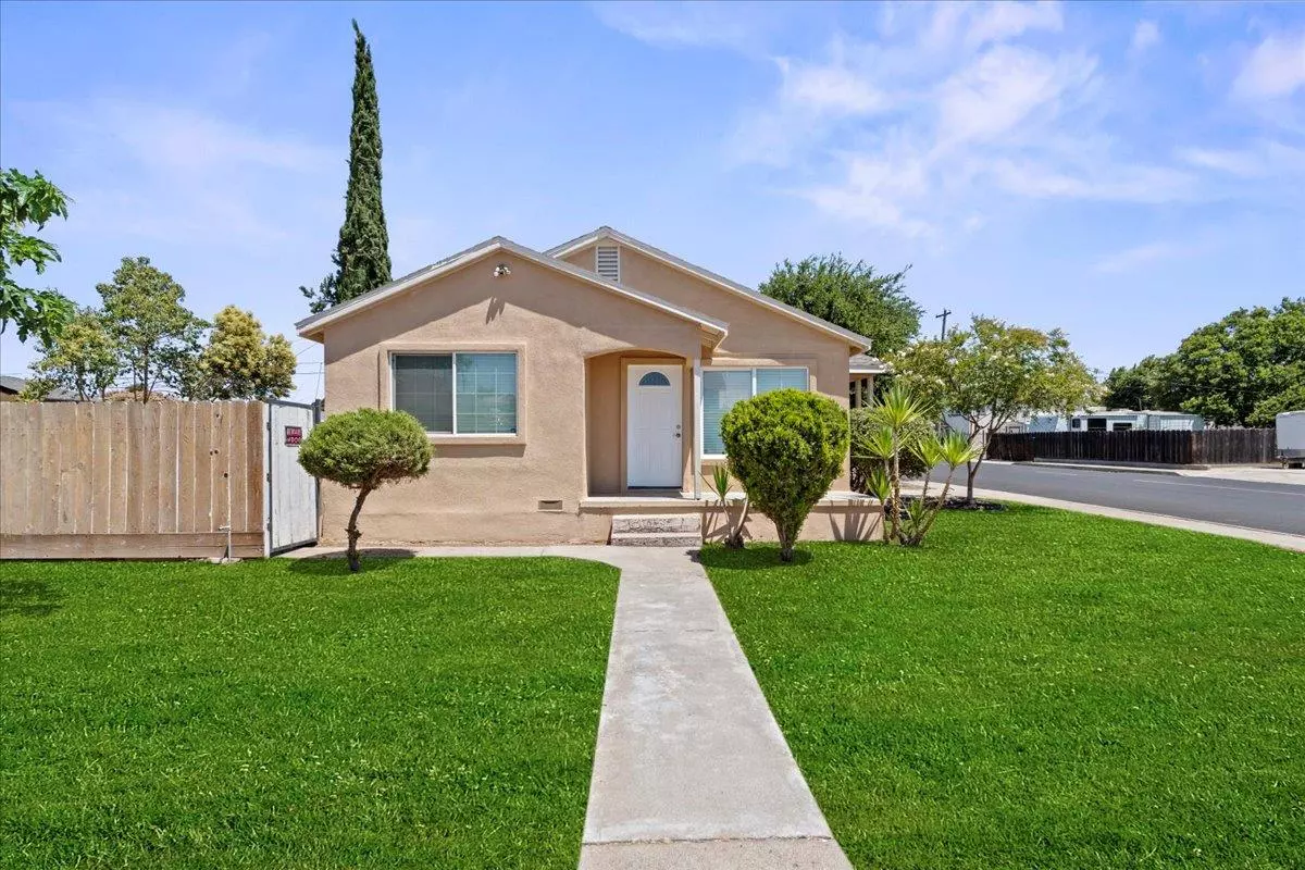 Riverbank, CA 95367,6501 4th ST