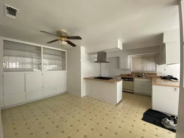 Sacramento, CA 95822,7568 29th ST
